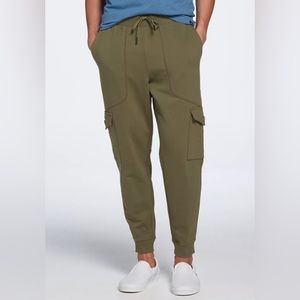 New! Never worn. Men's Commuter Cargo Jogger in Olive